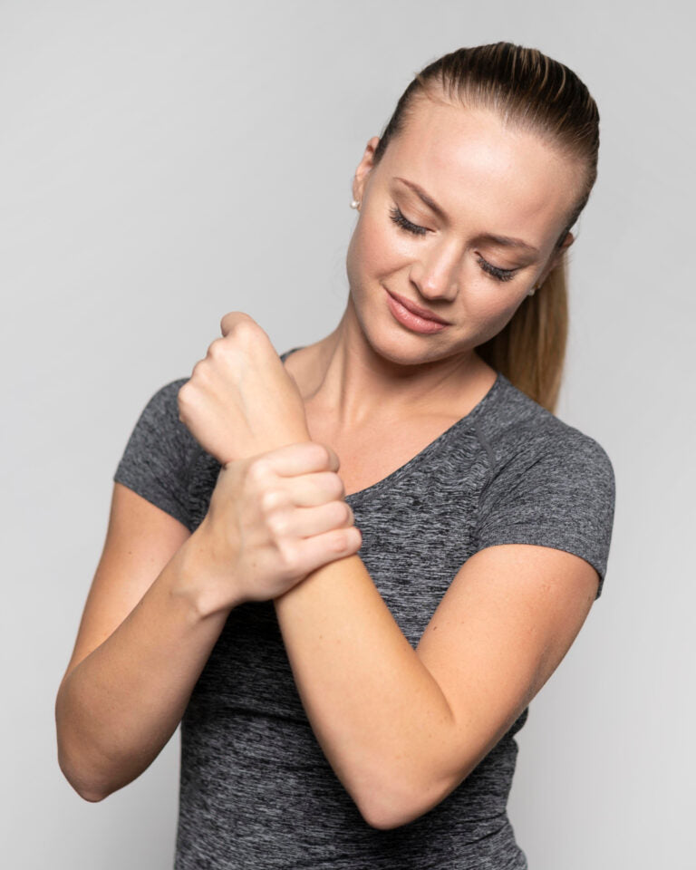 How Peptides Can Help Treat Joint Pain